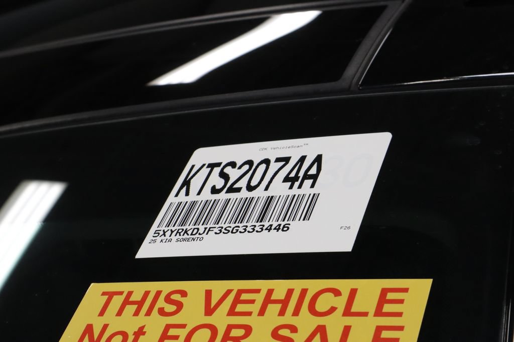 Used 2025 Kia Sorento SX AWD/4WD image 37