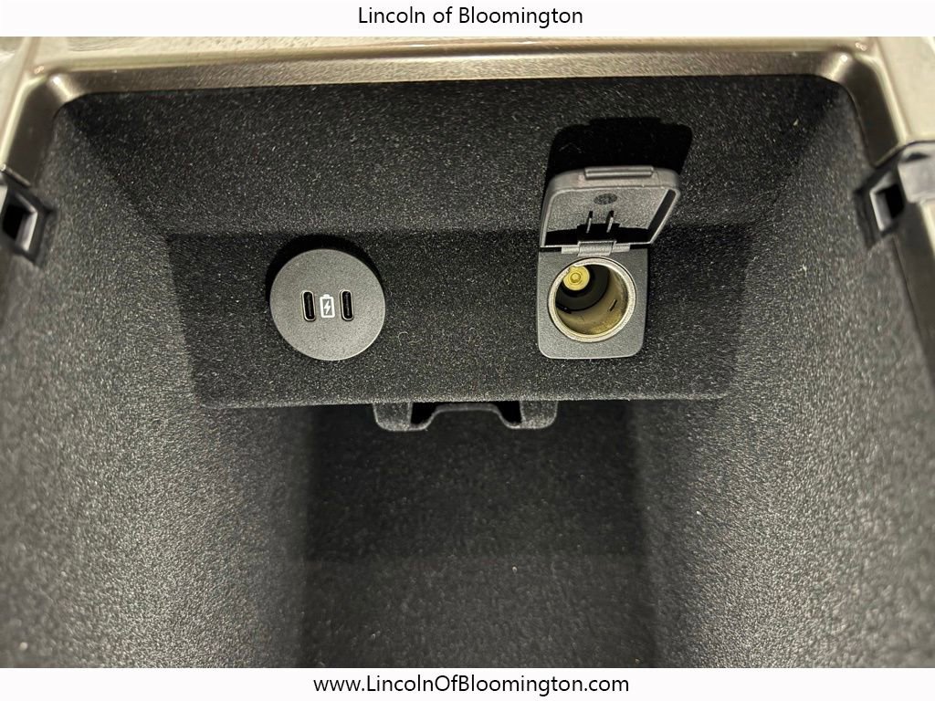 New 2024 Lincoln Nautilus Black Label w/ Jet Appearance Package (87T) image 48