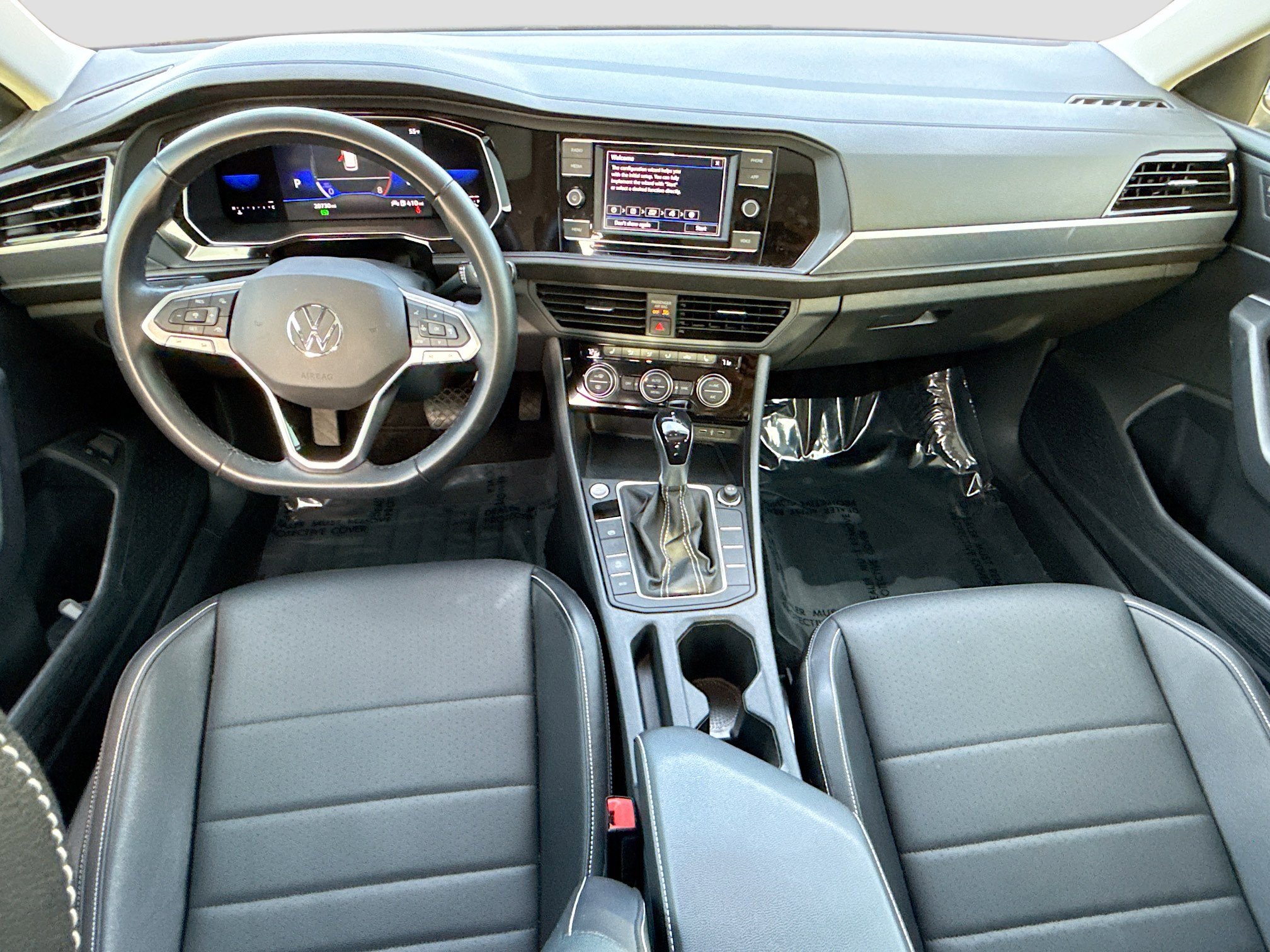 Used 2023 Volkswagen Jetta SE w/ Panoramic Sunroof Package image 15