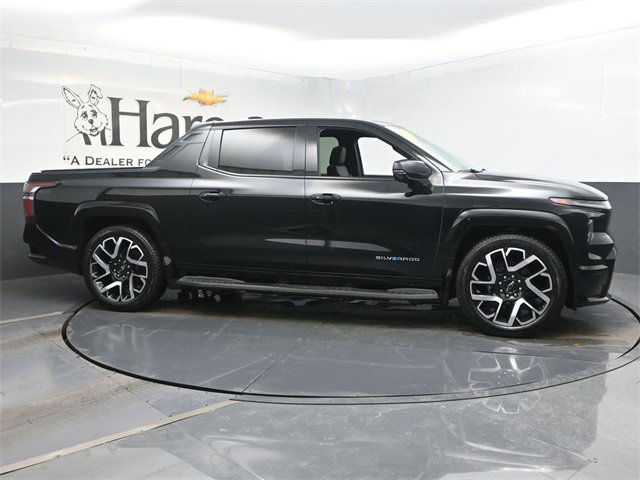 Certified 2024 Chevrolet Silverado EV RST image 1