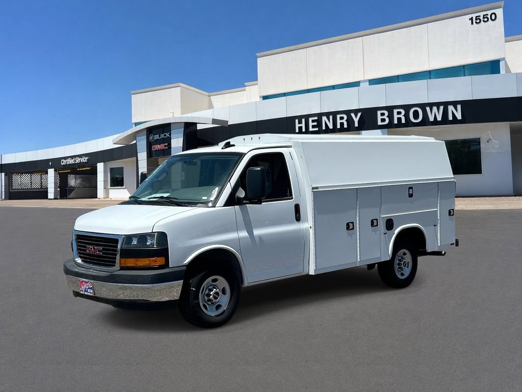 New 2025 GMC Savana 3500 w/ Power Convenience Package