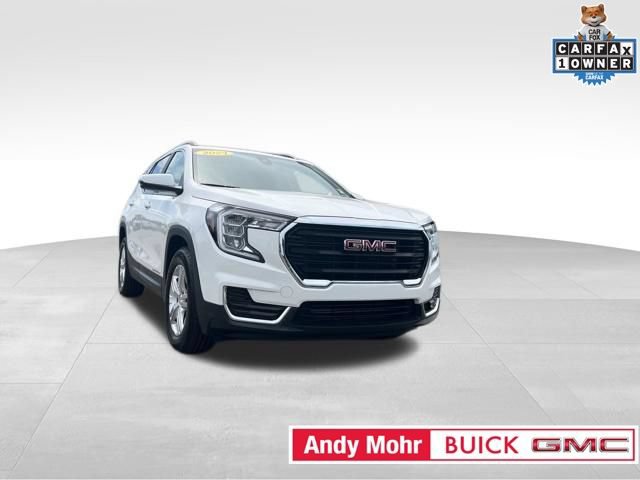 Used 2024 GMC Terrain SLE w/ Driver Convenience Package FWD image 4