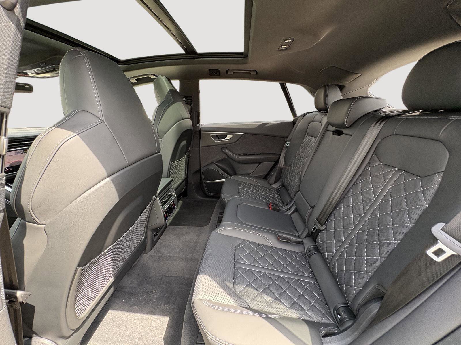 New 2026 Audi SQ8 Premium Plus image 22