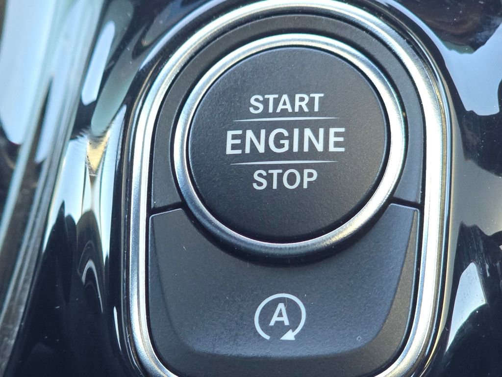 Certified 2026 Mercedes-Benz GLA 250 4MATIC image 34