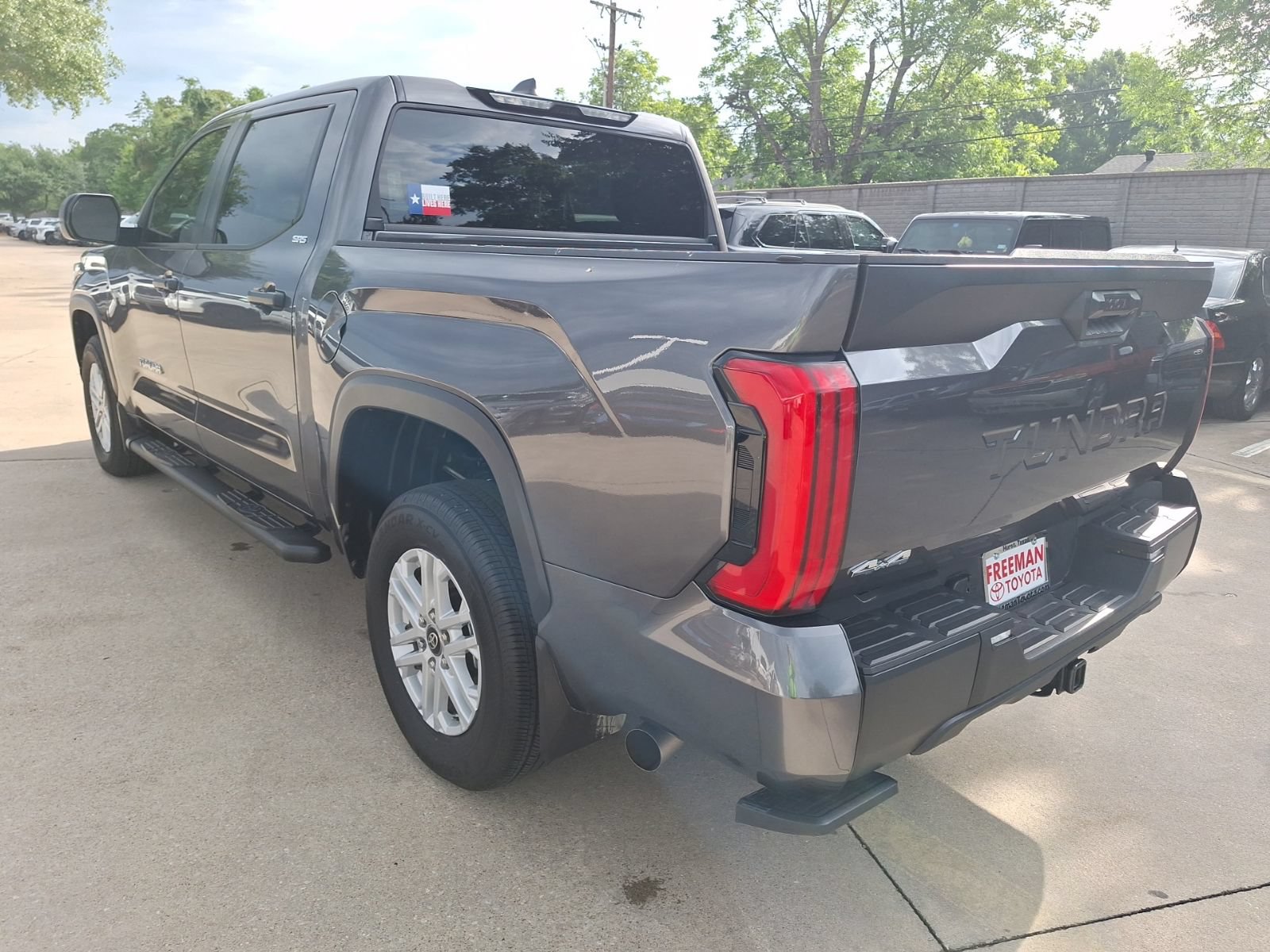 Used 2026 Toyota Tundra SR5 AWD/4WD image 4
