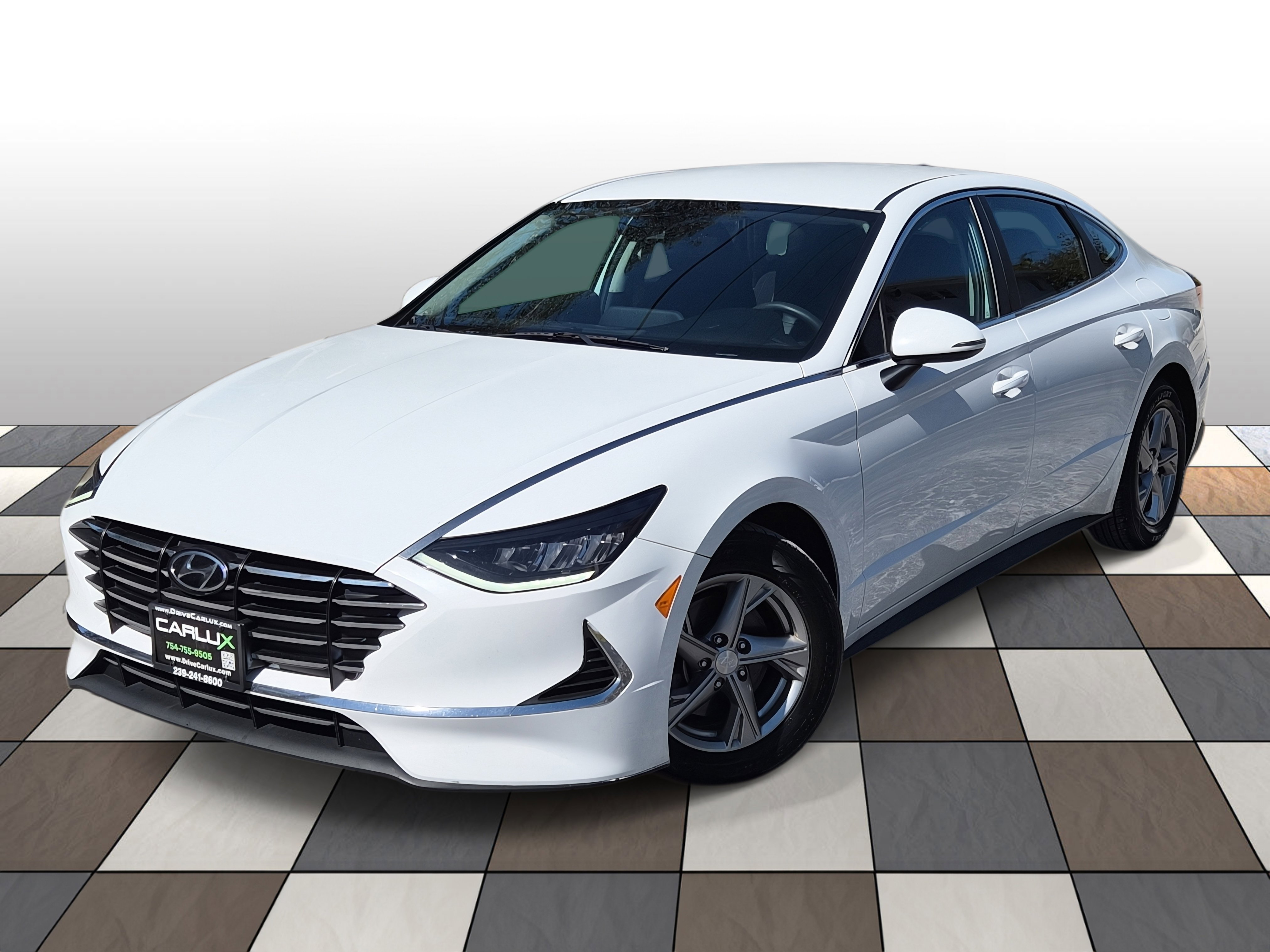 Used 2023 Hyundai Sonata SE image 1