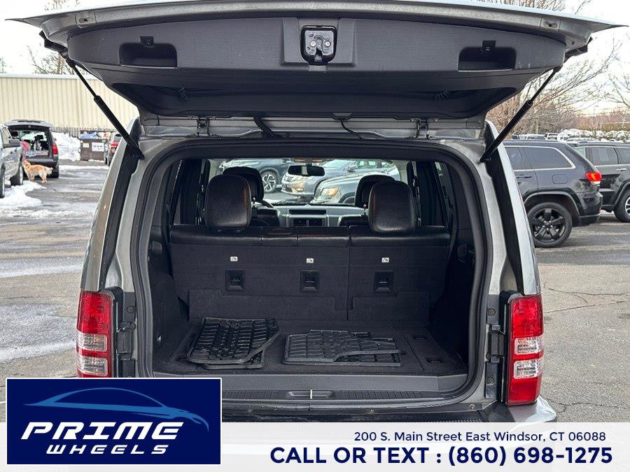 Used 2012 Jeep Liberty Sport image 13