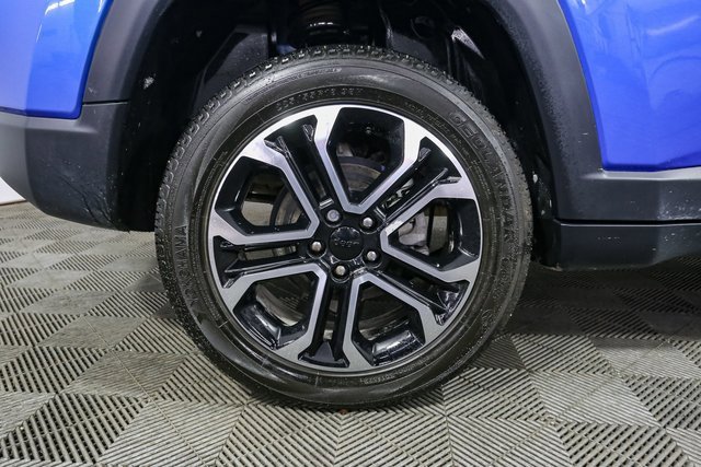 Used 2023 Jeep Compass Limited image 16