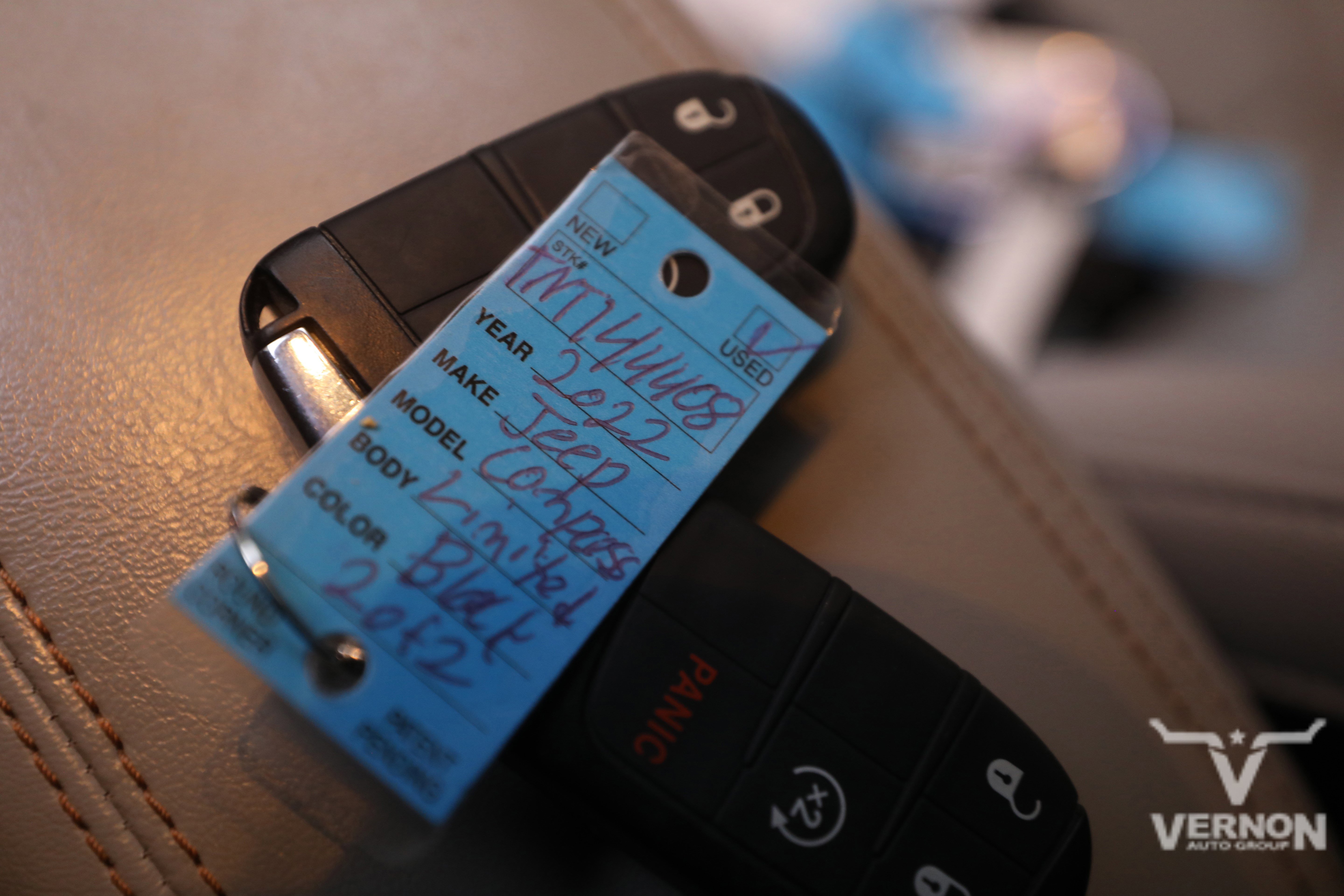 Used 2022 Jeep Compass Limited image 13