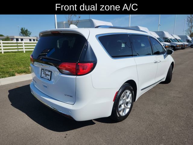Used 2020 Chrysler Pacifica Limited image 10