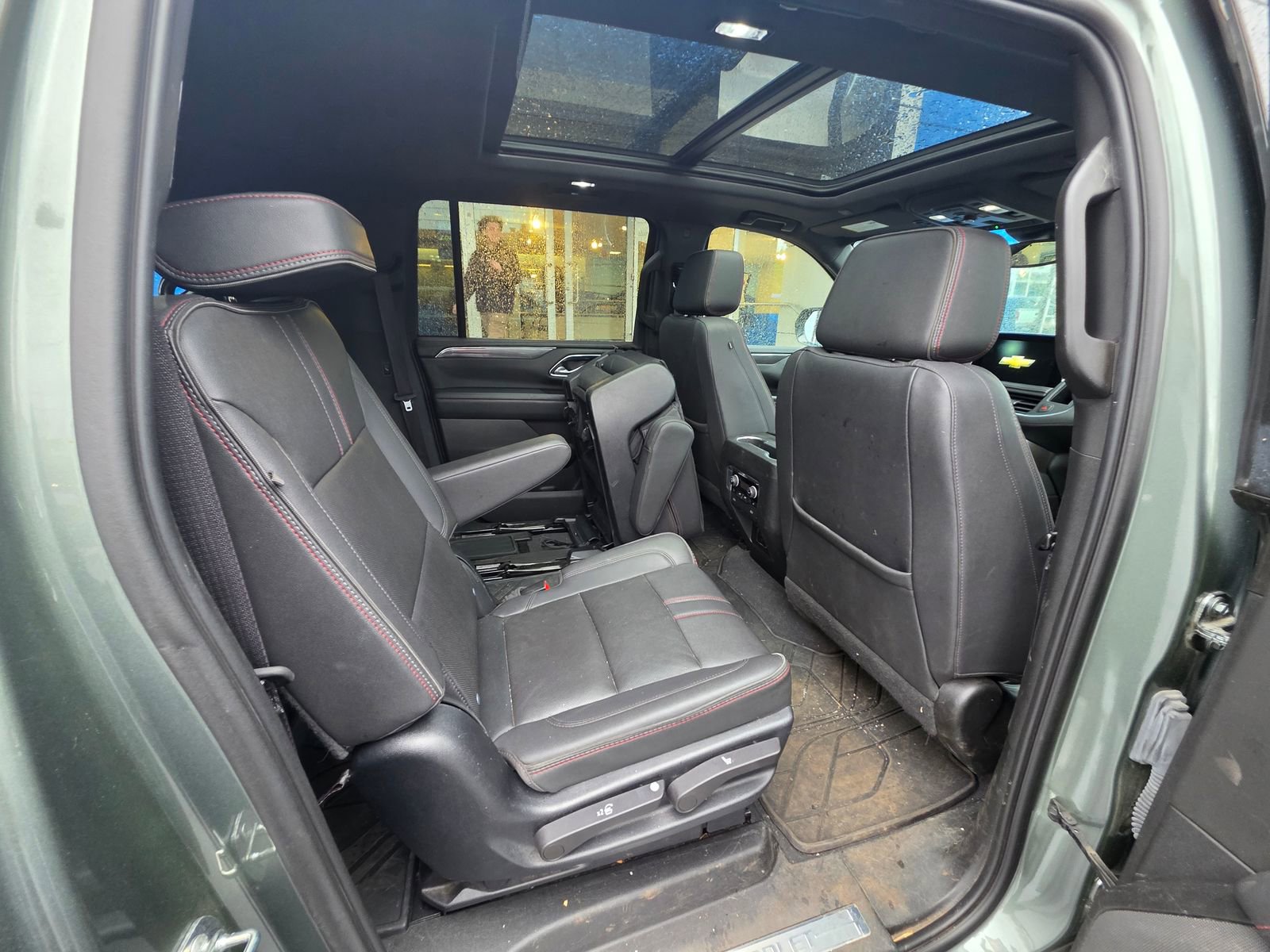 Used 2023 Chevrolet Suburban RST w/ Luxury Package image 14