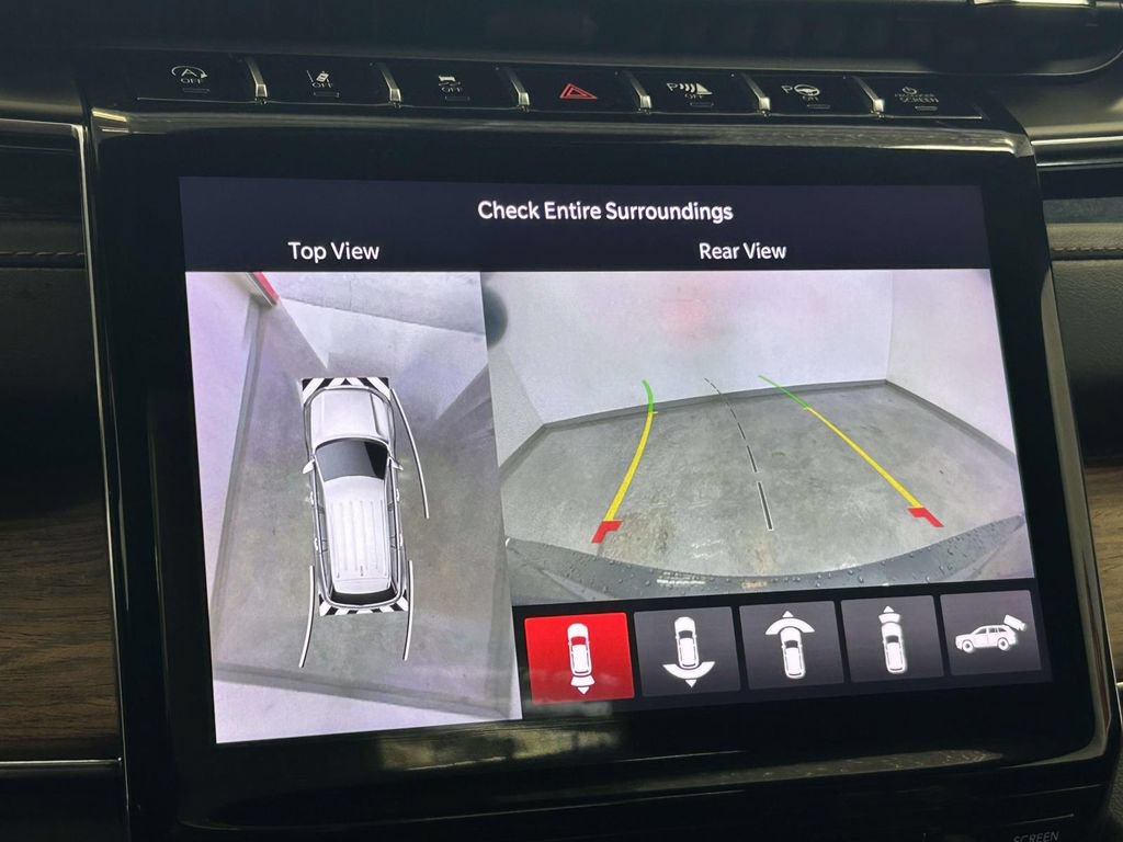 Used 2023 Jeep Grand Cherokee L Summit w/ Rear Seat Video Group I AWD/4WD image 32