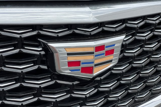 Used 2024 Cadillac XT4 Premium Luxury AWD/4WD image 39