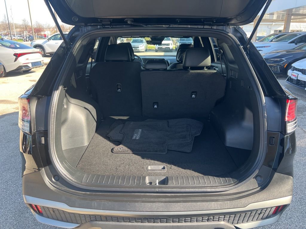 Certified 2023 Kia Sportage X-Line image 11