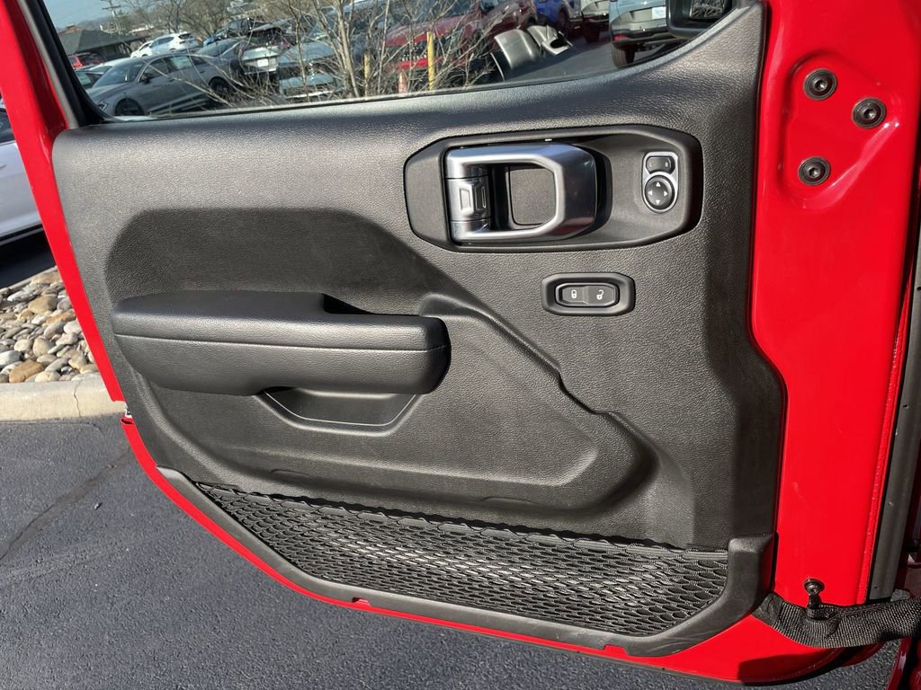 Used 2025 Jeep Wrangler Unlimited Rubicon image 18