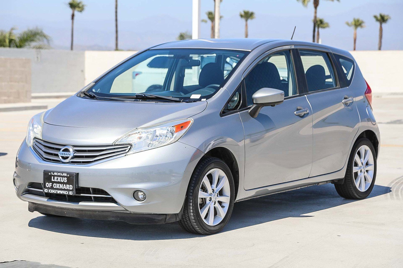 Used 2015 Nissan Versa Note SV image 3