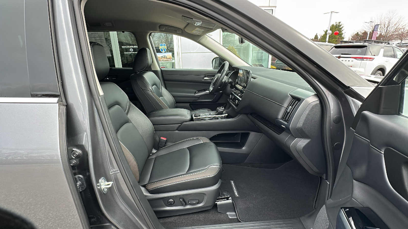 Certified 2023 Nissan Pathfinder SL image 22