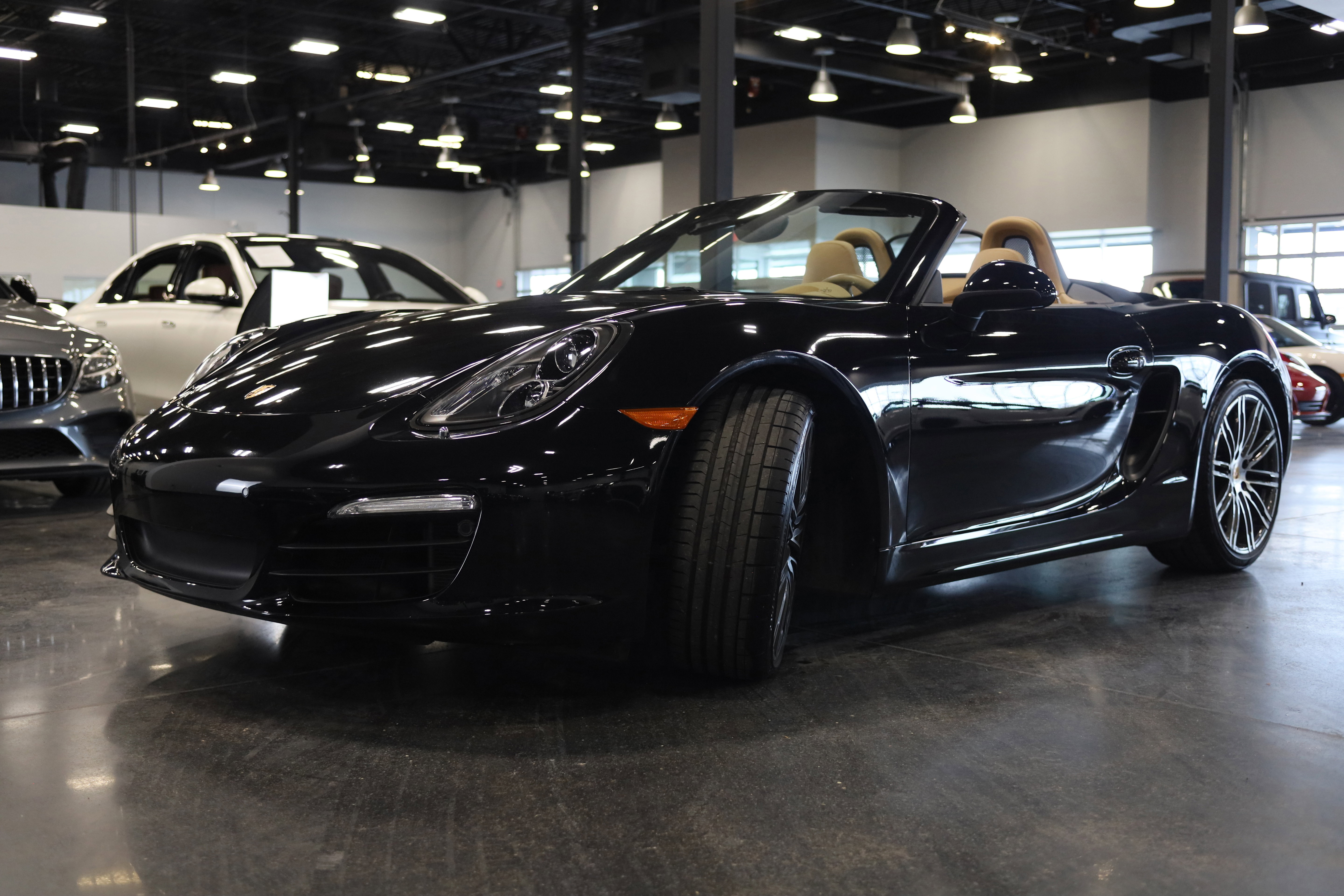Used 2015 Porsche Boxster S image 3