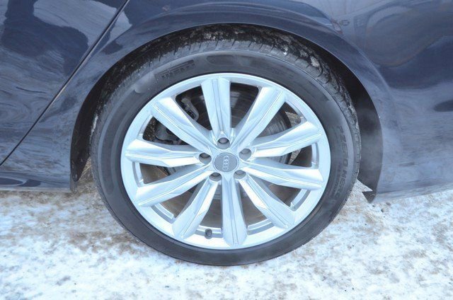 Used 2016 Audi A8 L 4.0T w/ Driver Assistance Package image 12