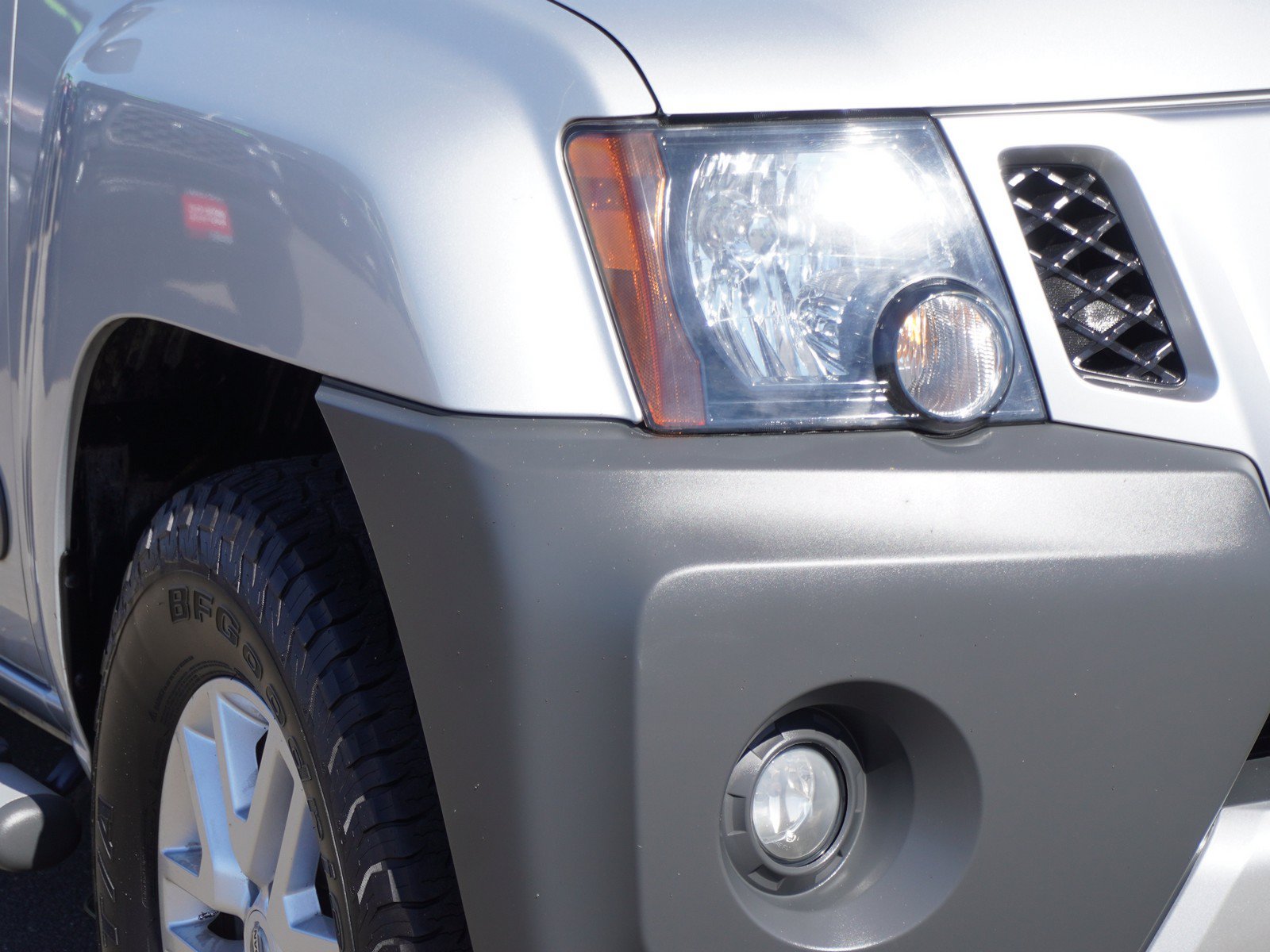 Used 2015 Nissan Xterra S w/ Value Package RWD image 3