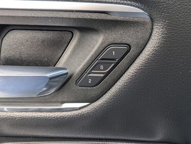 Used 2024 RAM 1500 Laramie AWD/4WD image 17