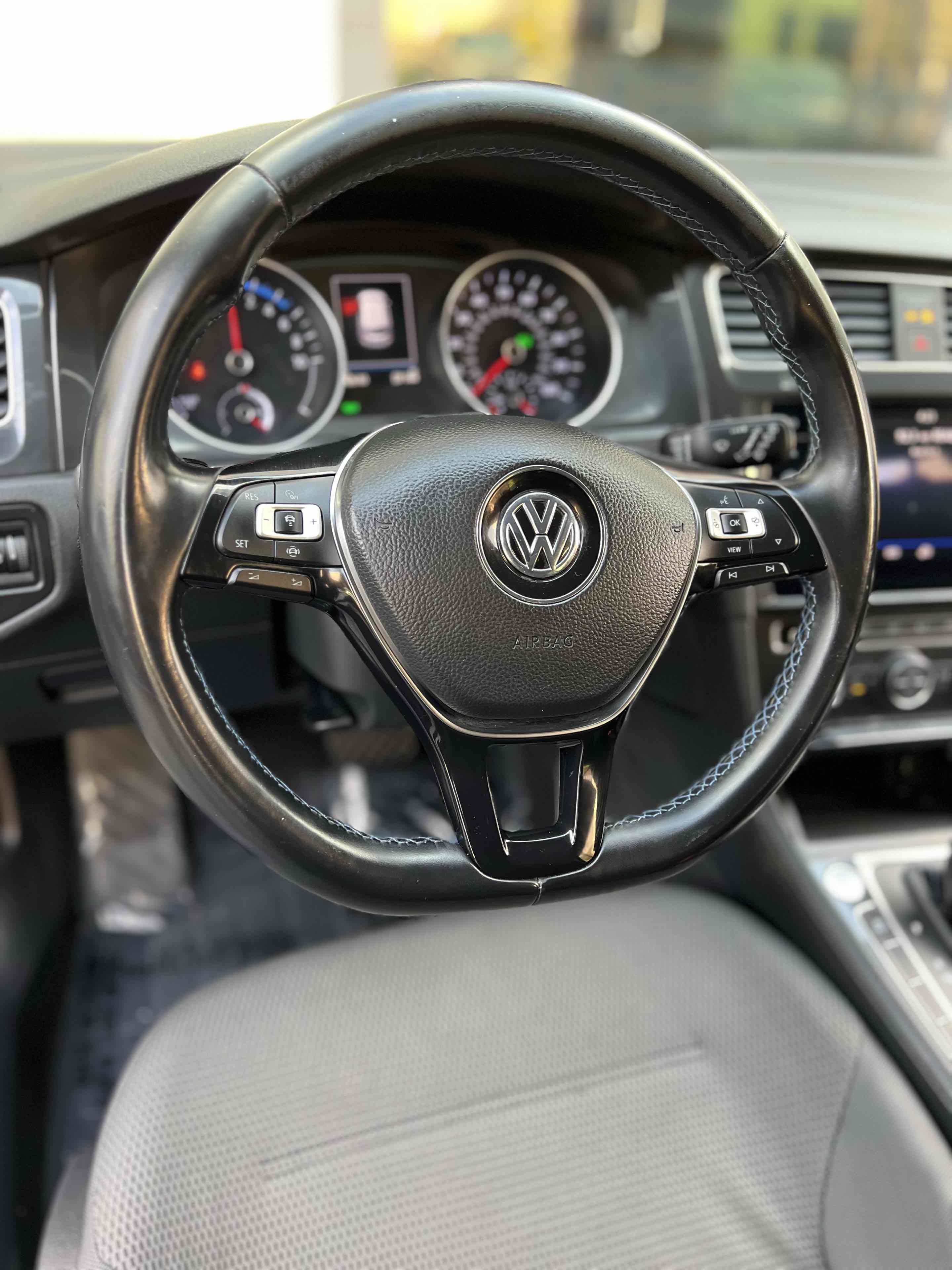 Used 2019 Volkswagen e-Golf SE w/ Driver Assistance Package image 78