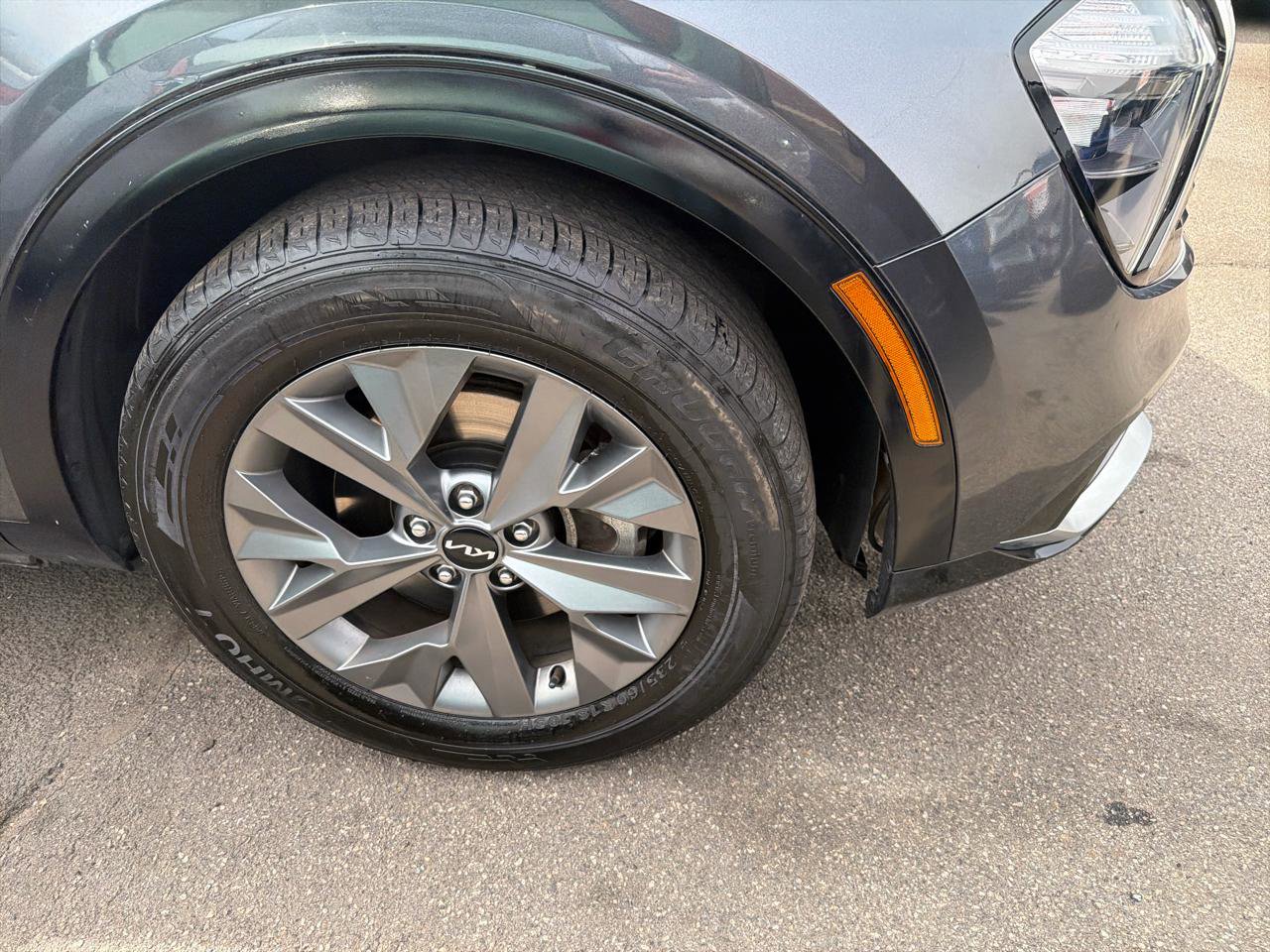 Used 2023 Kia Sportage SX image 4