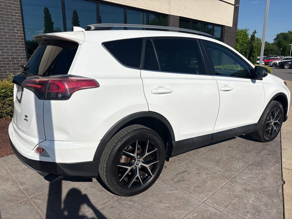 Used 2017 Toyota RAV4 SE w/ Advanced Technology Package AWD/4WD image 3