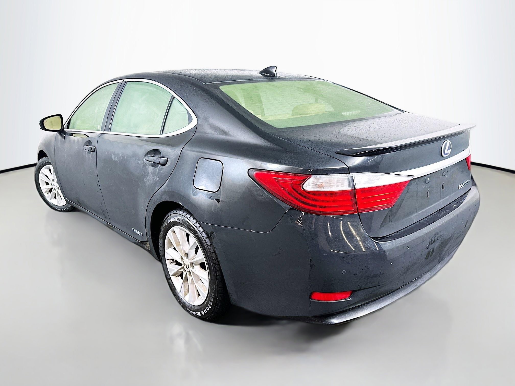 Used 2015 Lexus ES 300h image 5