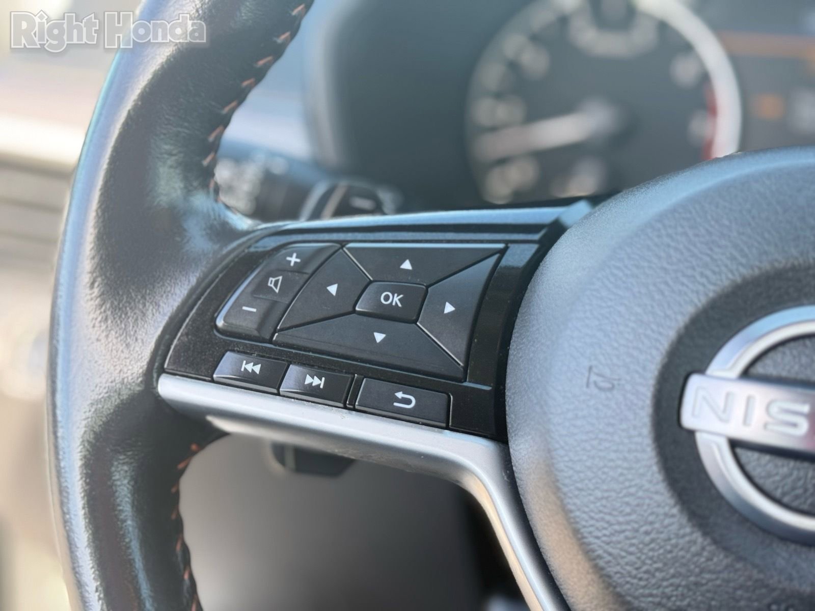 Used 2024 Nissan Altima 2.5 SR image 16