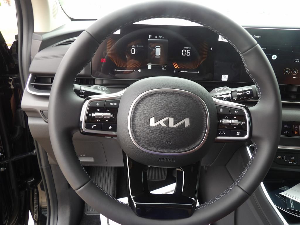 New 2026 Kia Carnival EX FWD image 14