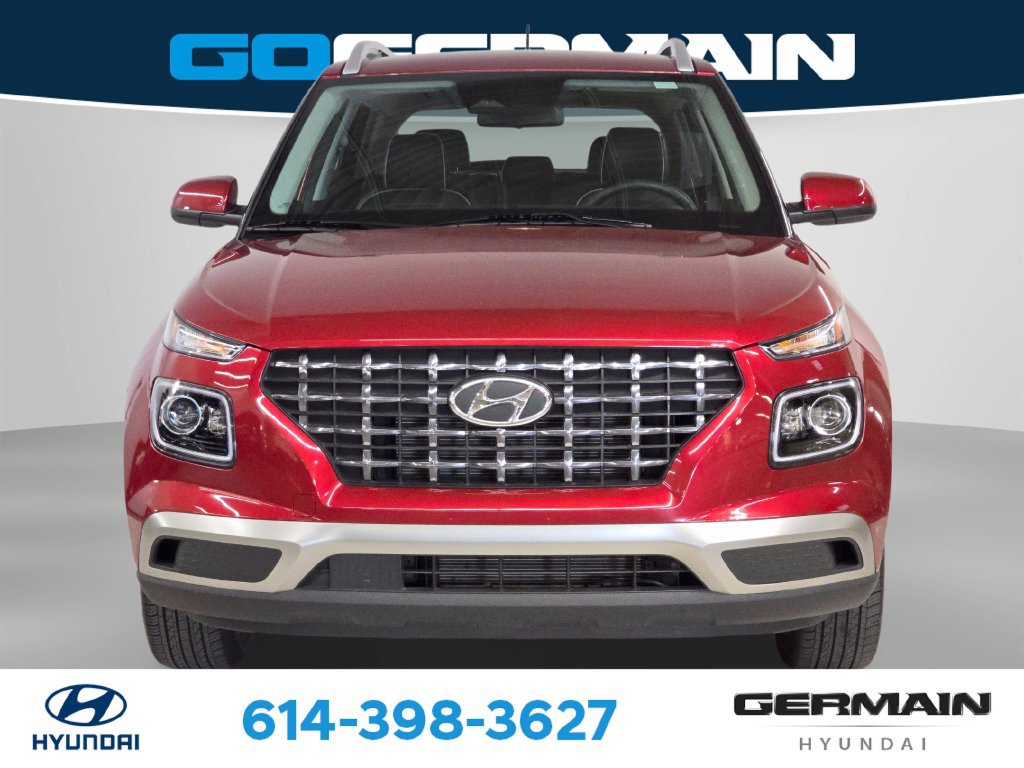 Used 2024 Hyundai Venue Limited FWD image 2