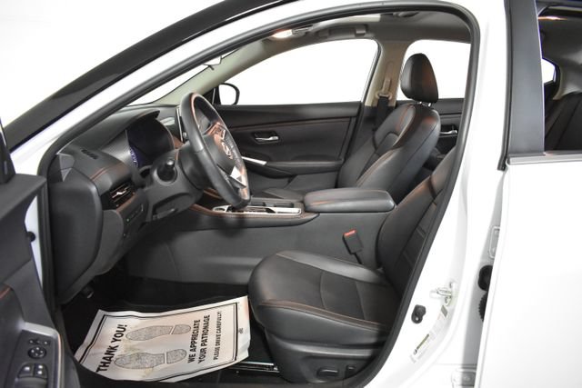 Certified 2025 Nissan Sentra SR w/ SR Premium Package FWD image 12