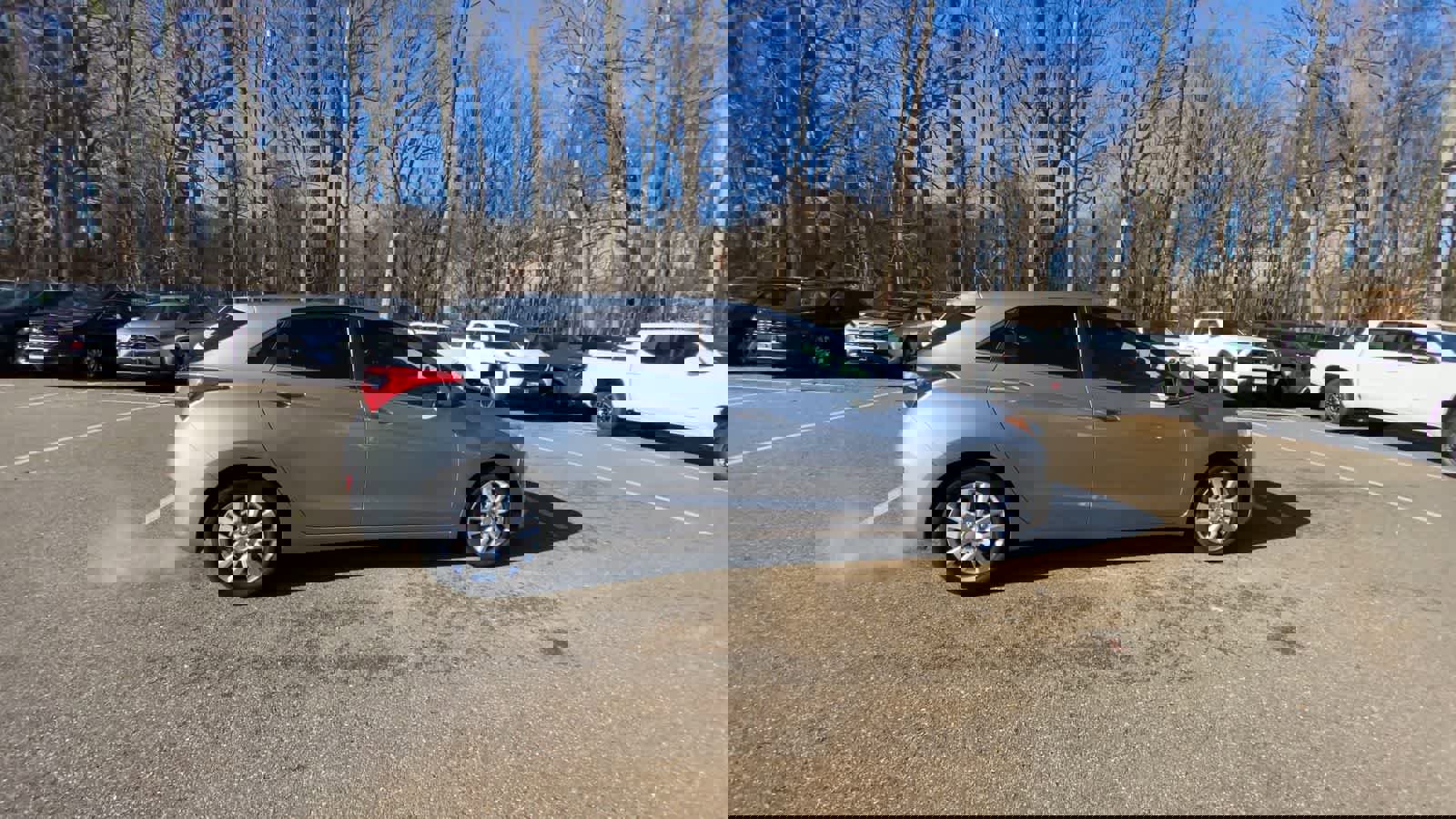 Used 2016 Hyundai Elantra GT image 15