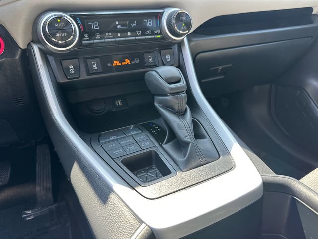 Used 2025 Toyota RAV4 XLE image 26