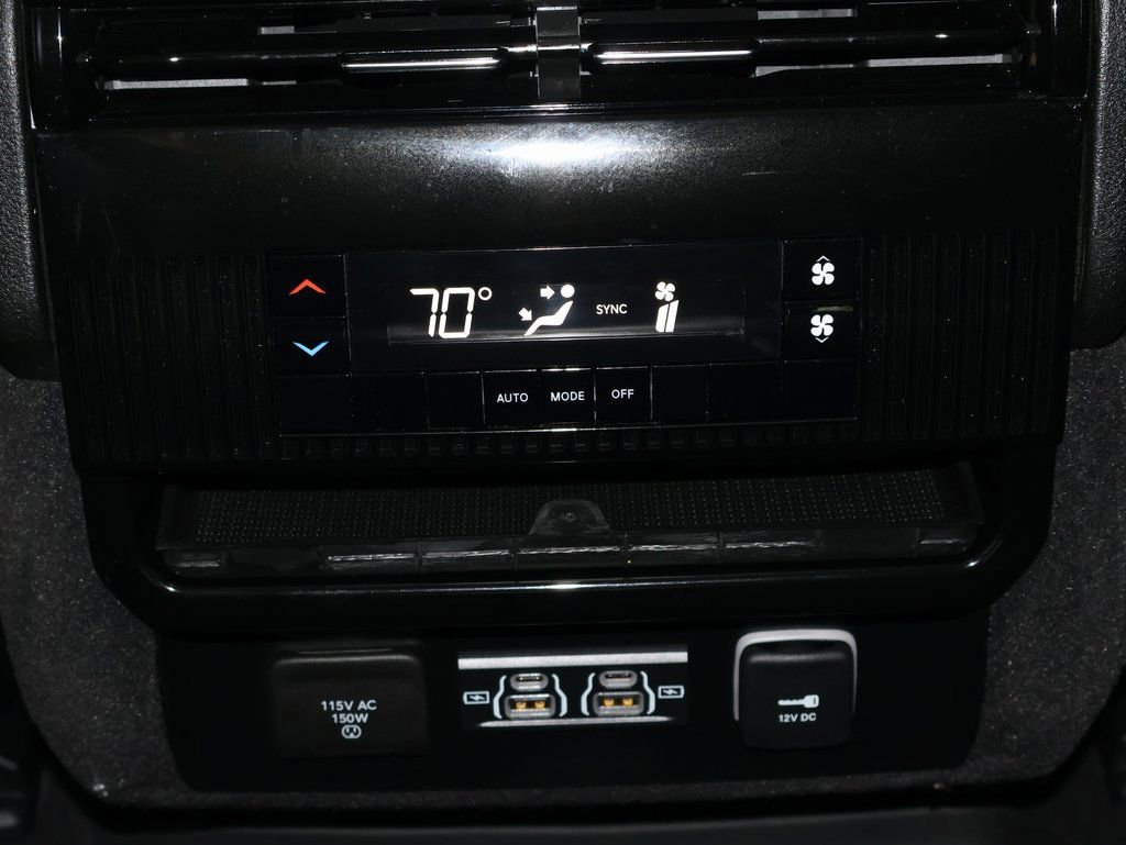 Used 2022 Jeep Wagoneer Series II w/ Premium Group I image 28