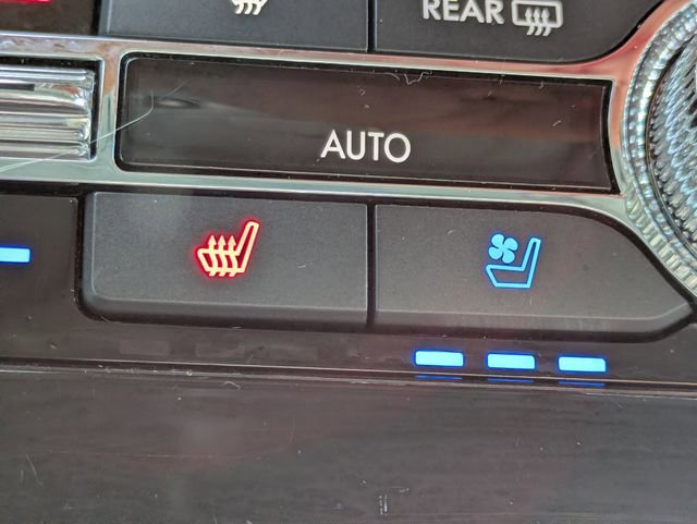 Used 2019 Lincoln Navigator Reserve AWD/4WD image 24