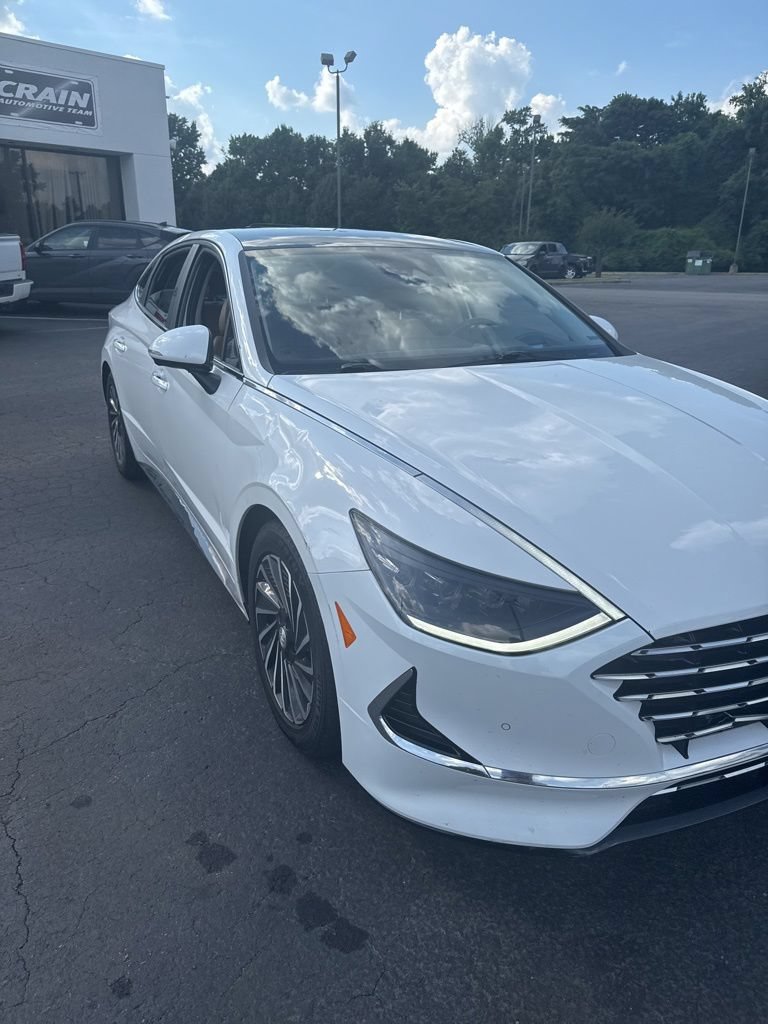 Used 2021 Hyundai Sonata Limited FWD image 2