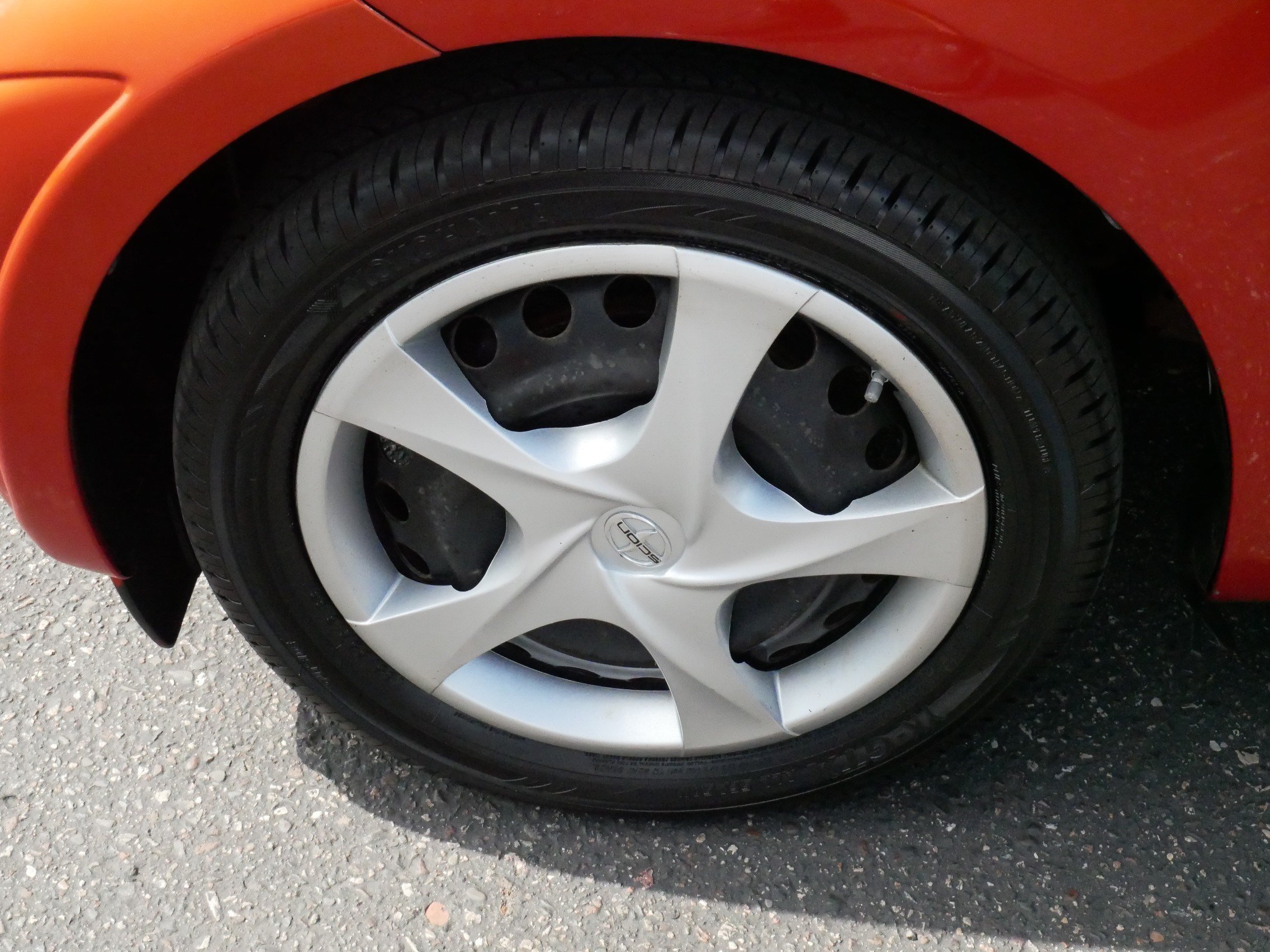 Used 2012 Scion iQ w/ Rear Speaker Pkg FWD image 15
