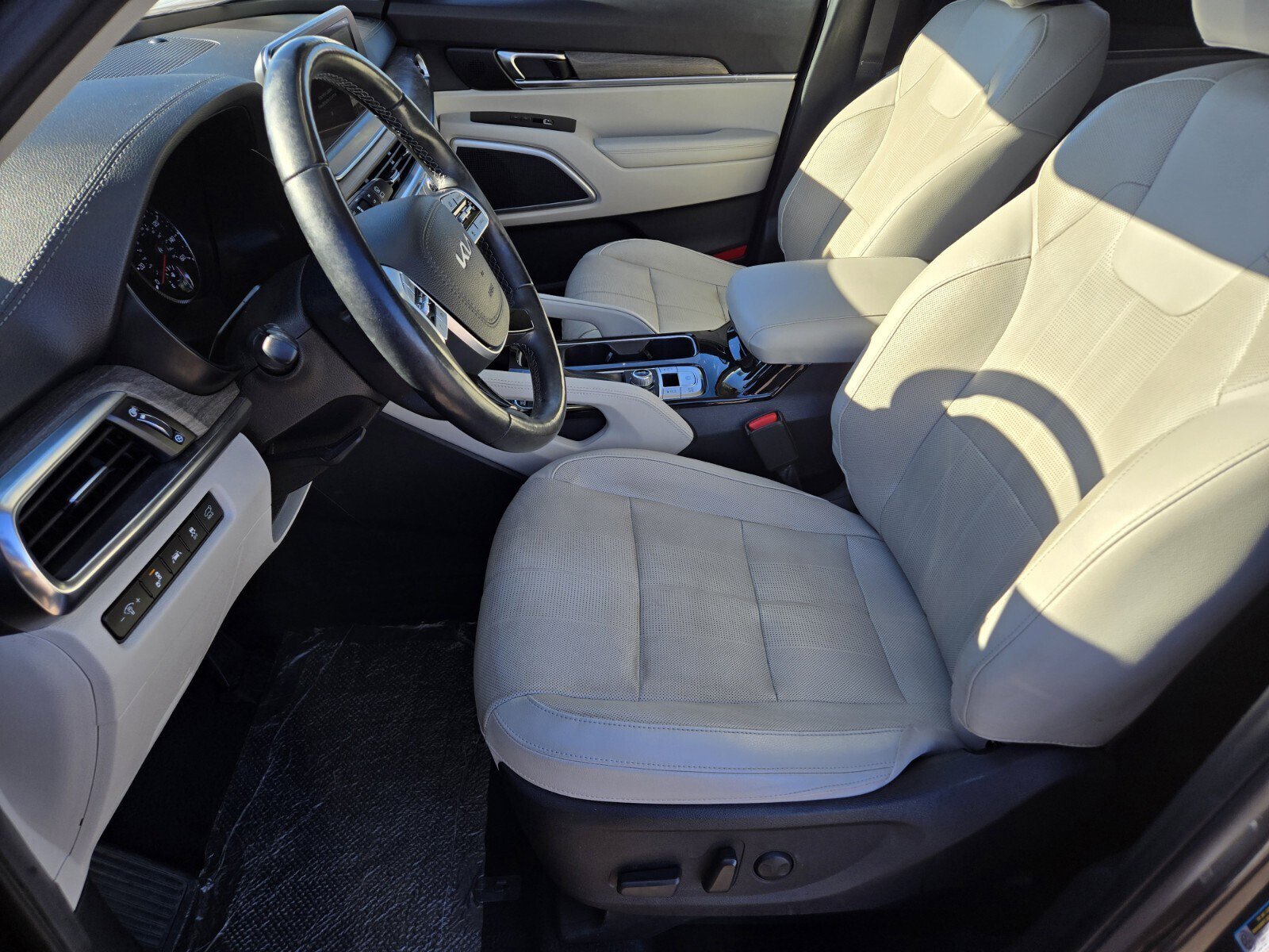 Certified 2022 Kia Telluride EX w/ EX Premium Package image 11