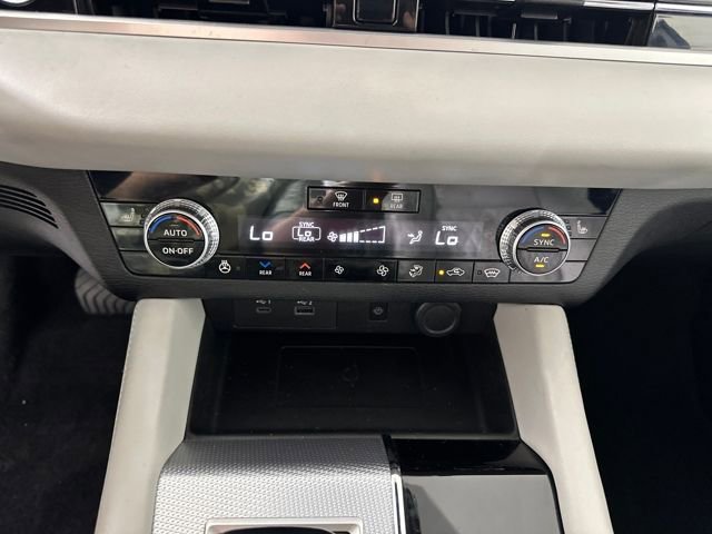 Used 2024 Mitsubishi Outlander SEL image 23