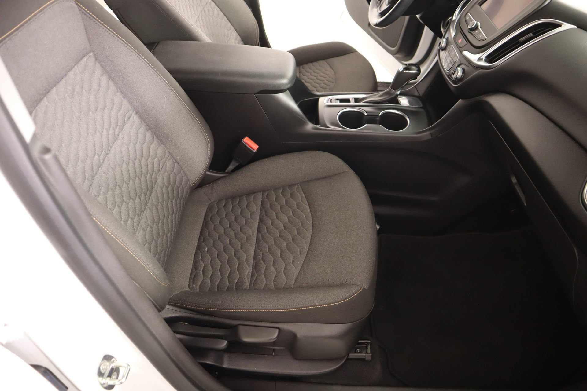 Used 2021 Chevrolet Equinox LT image 13