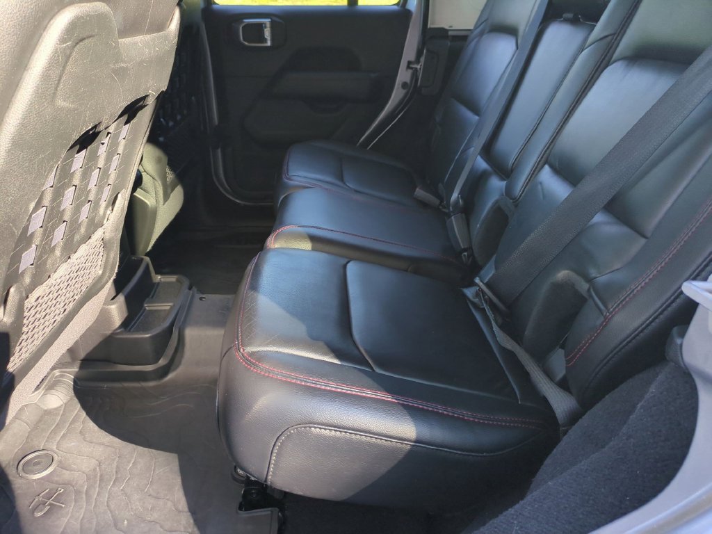 Used 2021 Jeep Wrangler Unlimited Rubicon AWD/4WD image 30
