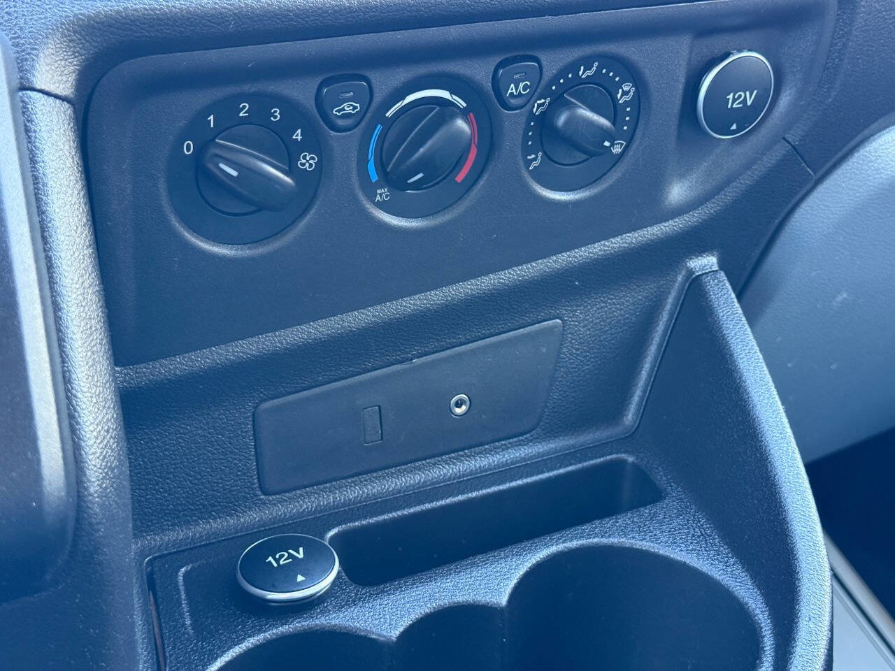 Used 2016 Ford Transit 250 130 Low Roof image 20