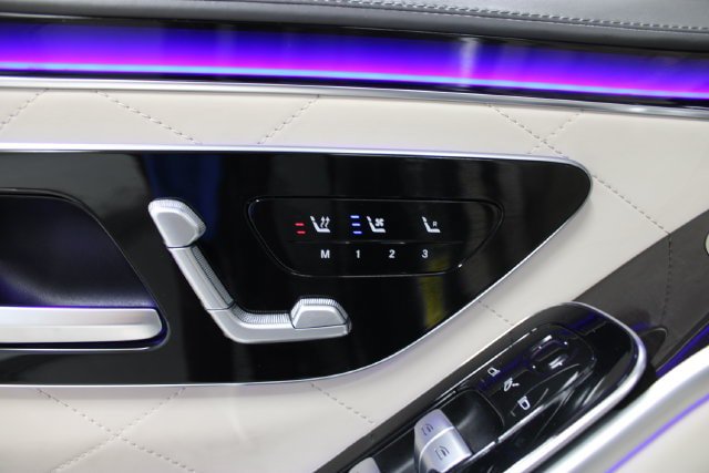 Used 2021 Mercedes-Benz S 580 4MATIC Sedan w/ AMG Line image 22
