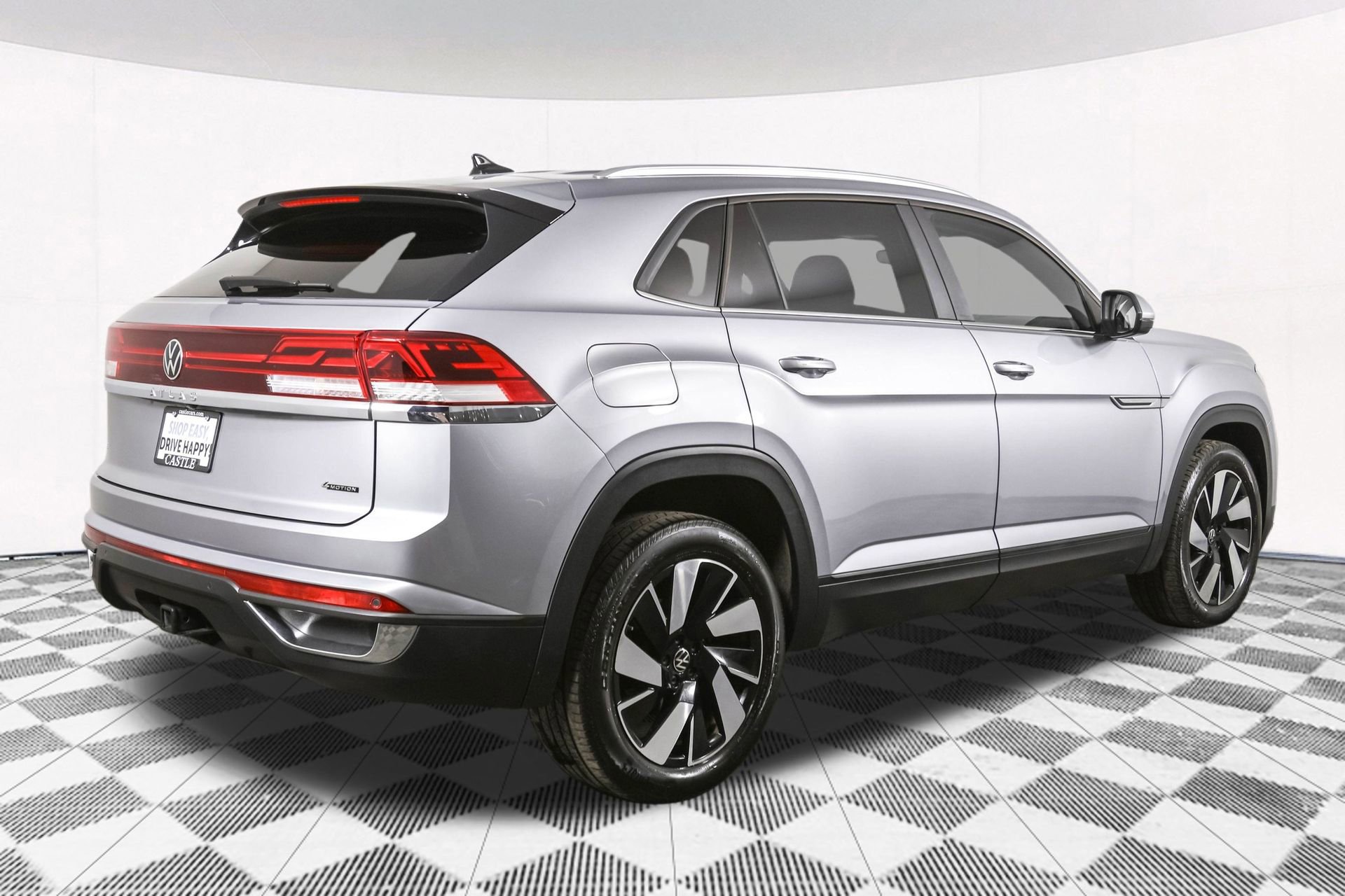 Used 2024 Volkswagen Atlas Cross Sport SE image 13