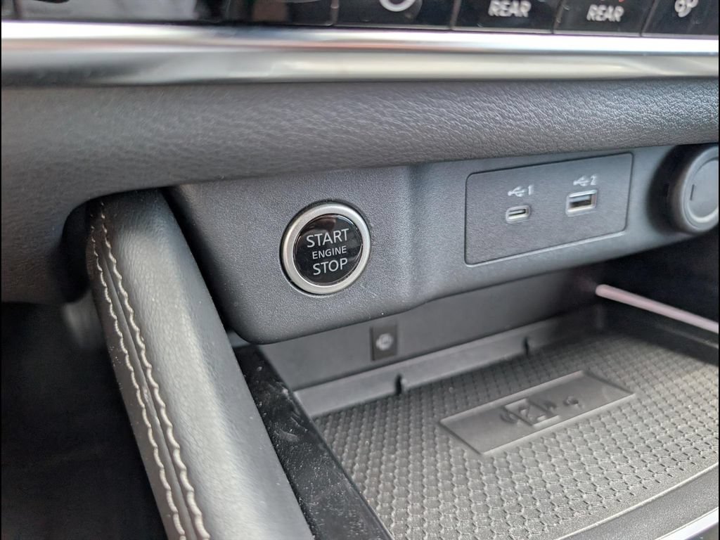 Used 2023 Nissan Rogue Platinum w/ Platinum Premium Package AWD/4WD image 19