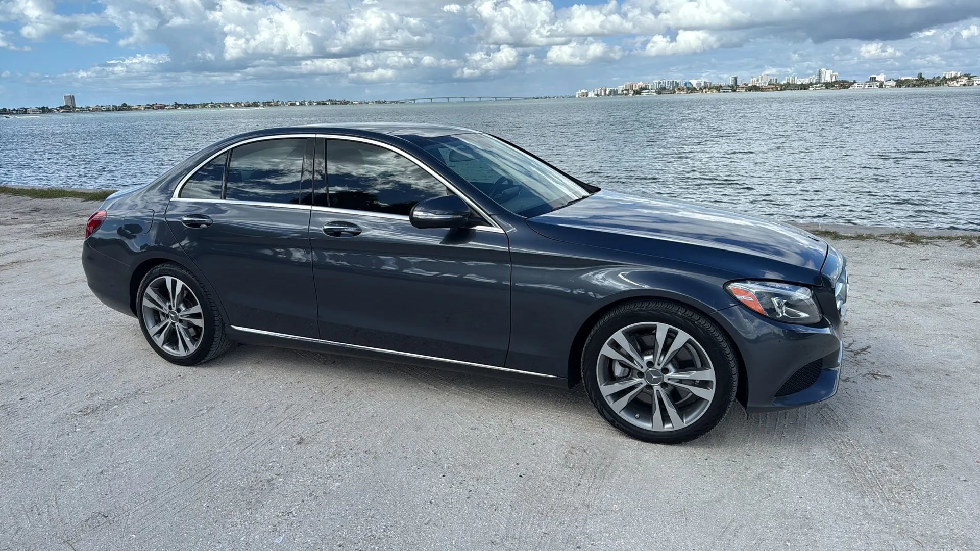 Used 2015 Mercedes-Benz C 300 Sedan image 12