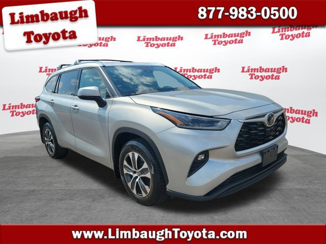 Used 2021 Toyota Highlander XLE