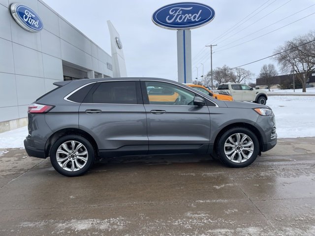 Used 2024 Ford Edge Titanium image 16